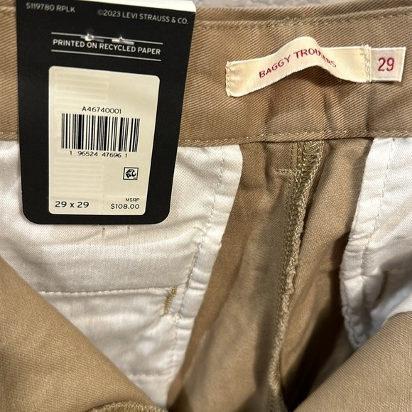 New Mid Rise Levi’s Baggy Tan Chino Straight Leg Trouser size 29 x 29 8 - Picture 6 of 9